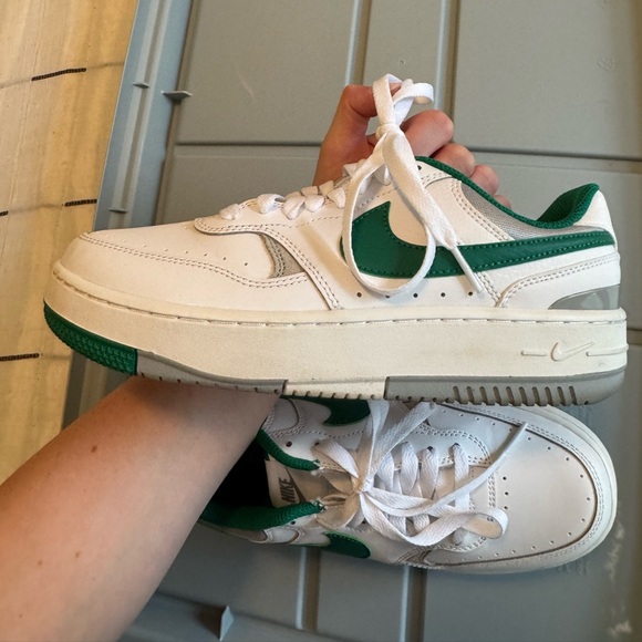 Nike Gamma Force Malachite White Green Women's Sneakers DX9176-106 Size 7 - Picture 9 of 10